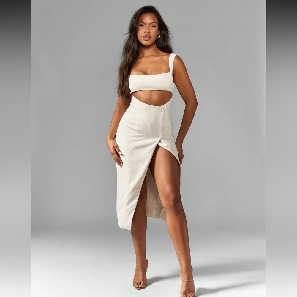 Missguided Tailored Cut Out Midi Dress – Apricot (New with Tags, Sold Out)